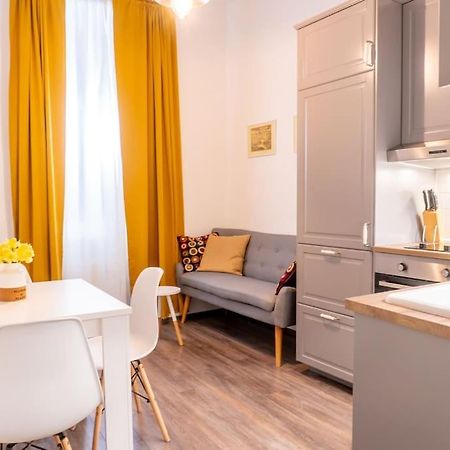 Central And Comfy 2Bdr Apartment Near Parliament Belgrad Exteriör bild