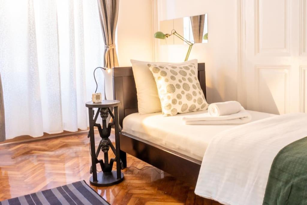 Central And Comfy 2Bdr Apartment Near Parliament Belgrad Exteriör bild